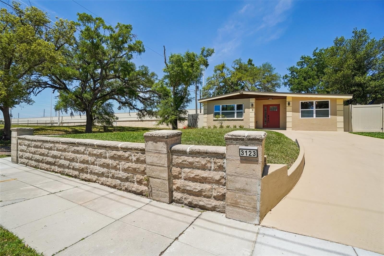 3123 W La Salle Street – photo 2