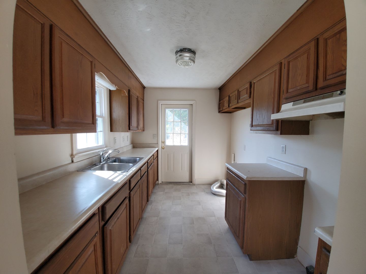 905 N. Fulton Street ~ Raeford – photo 4