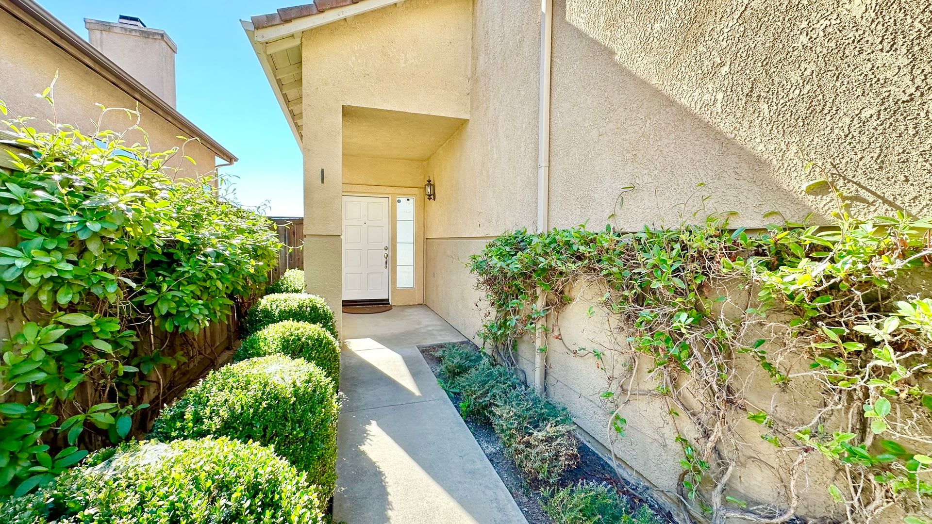 Lovely Two-Story Home in The Heights Overlooking San Luis Rey Community of Bonsall! – photo 4