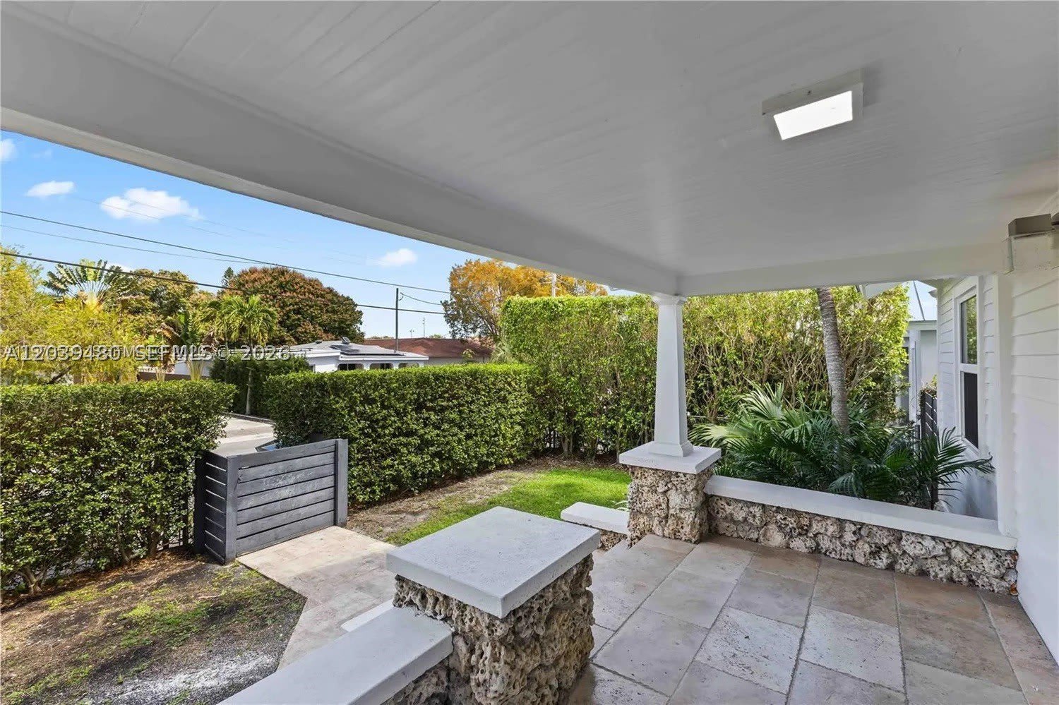 2434 SW 15th St – photo 4