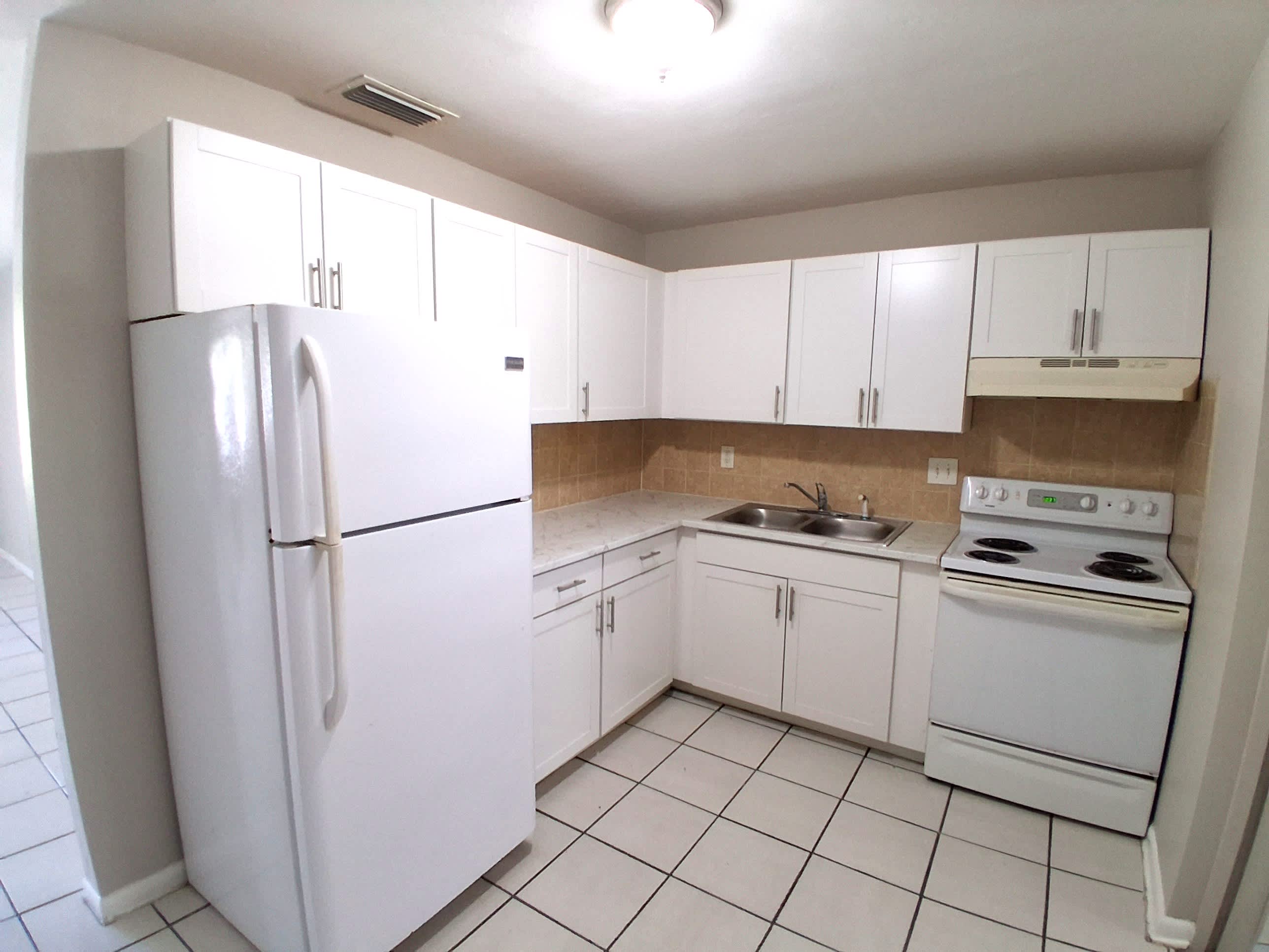 2203-2205 SE 15th Pl – photo 4