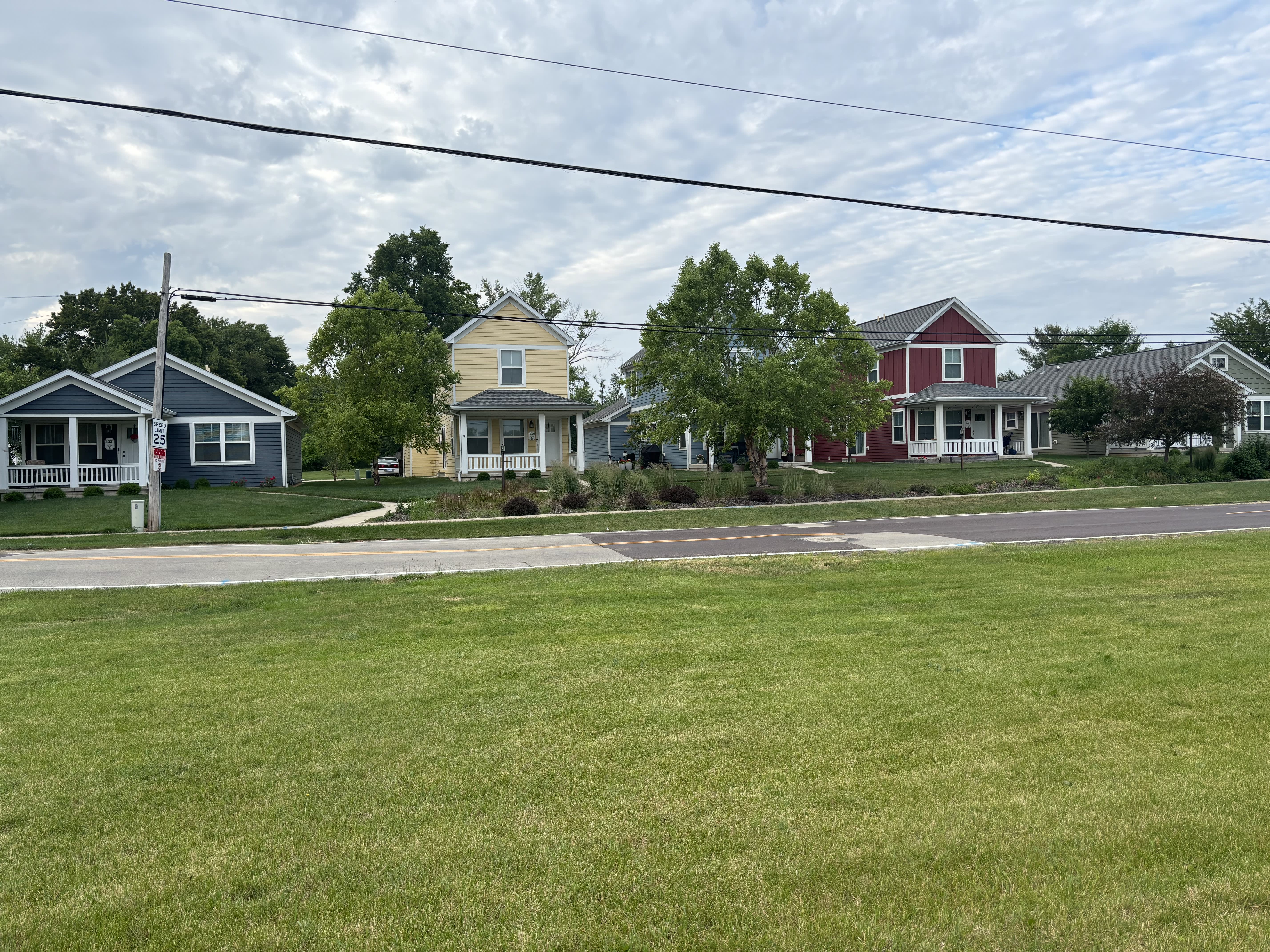 3021 W Lake Ave, Cottage 4 – photo 2
