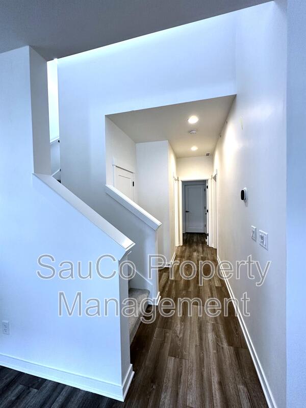 6442 SE Provence St – photo 4