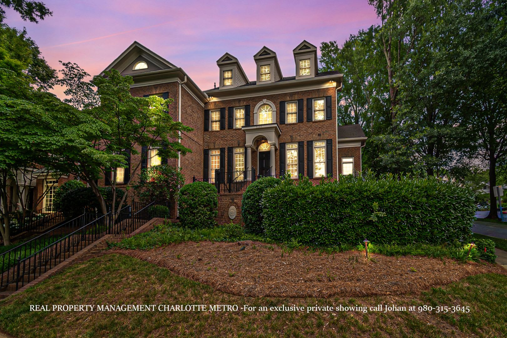 Luxurious 4 Bedroom 5 5 Bathroom Townhome On Prestigious Queens Road For Private Showing – photo 2