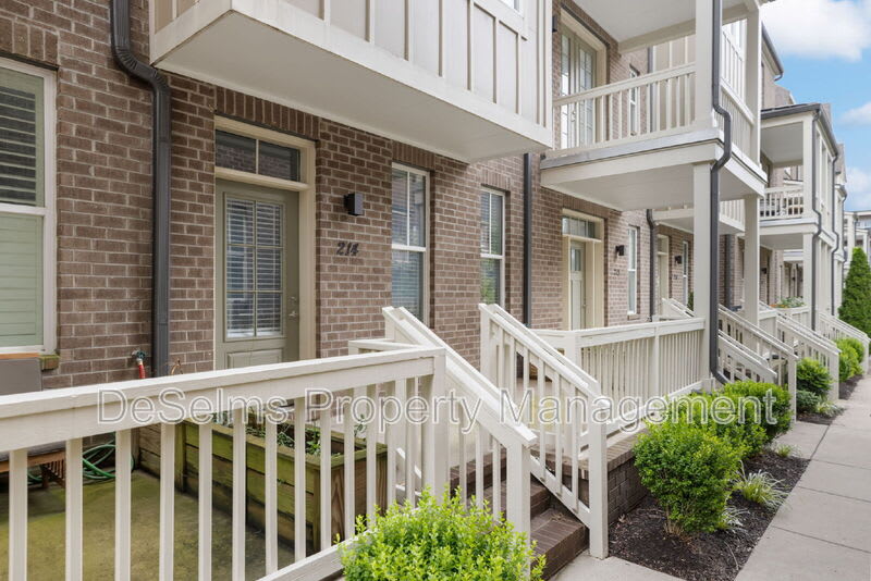 214 Porter Village Circle – photo 2