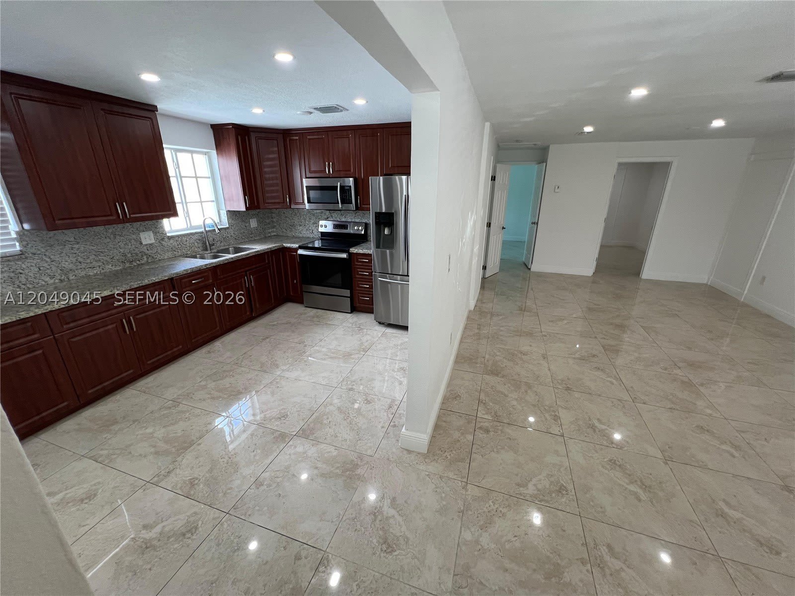 4365 W 1st Ave – photo 4