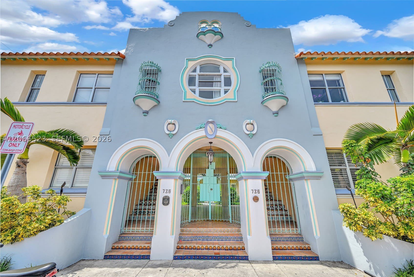 736 13th St – photo 2