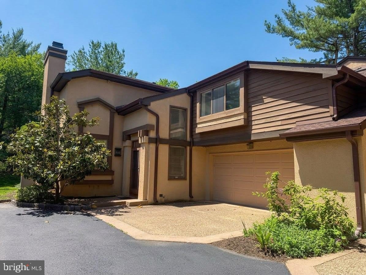 83 Sayre Drive – photo 1