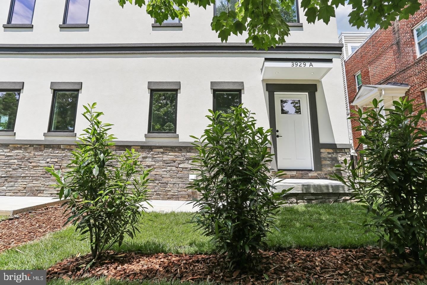 3929 FULTON Street NW – photo 3
