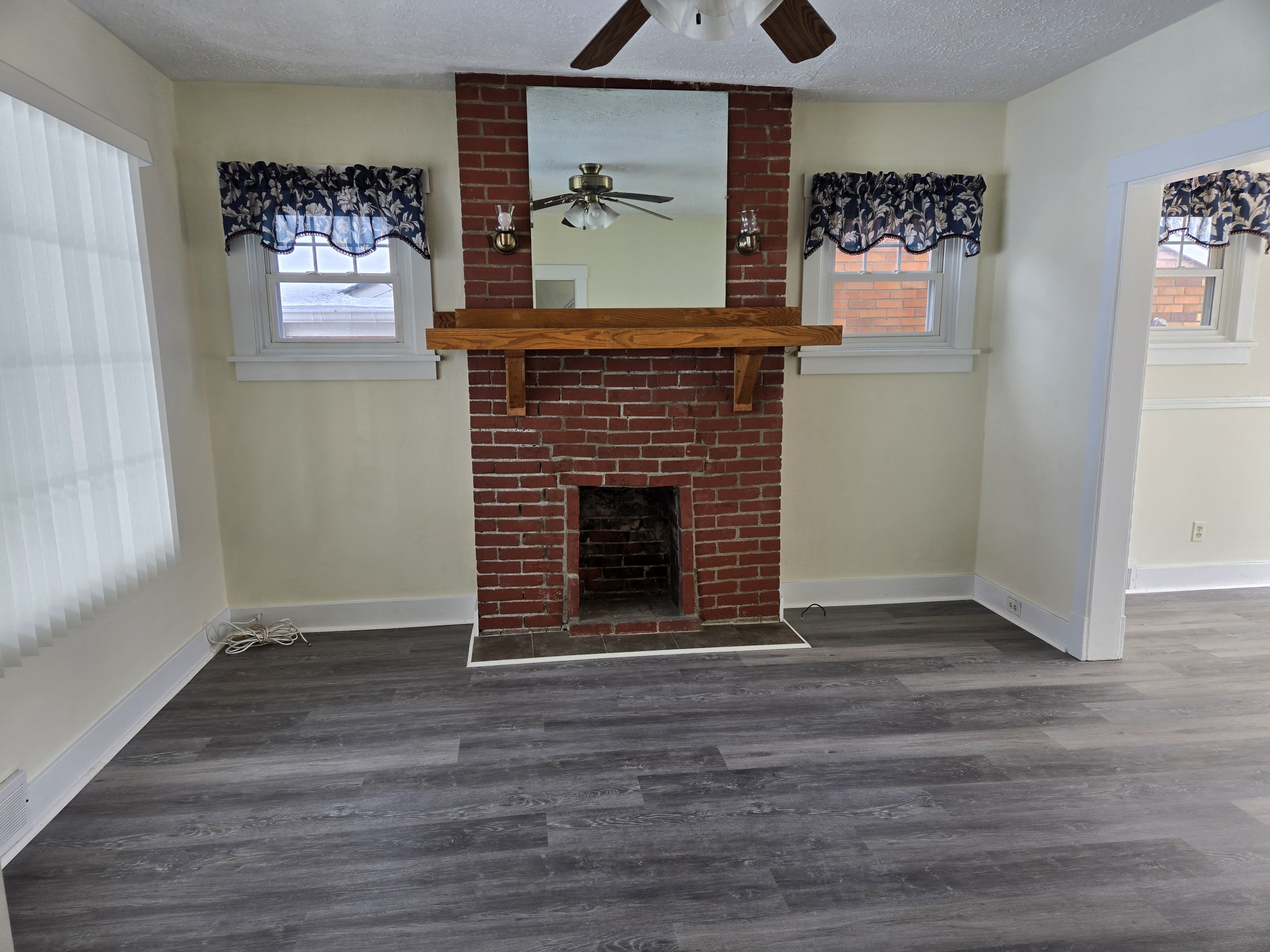 2940 Brevard Ave – photo 4