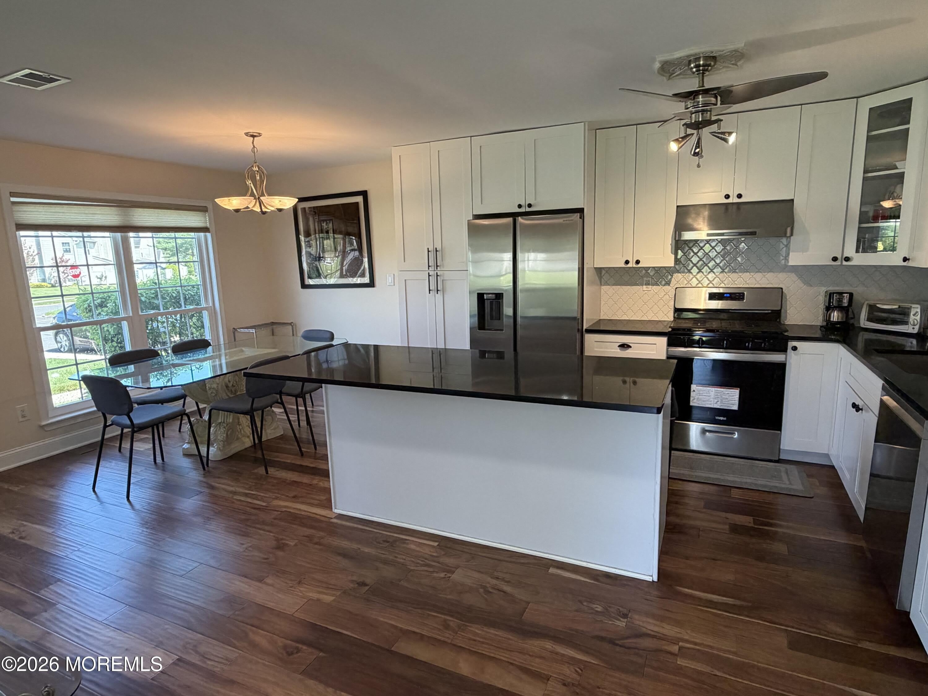 337 Devon Place – photo 5