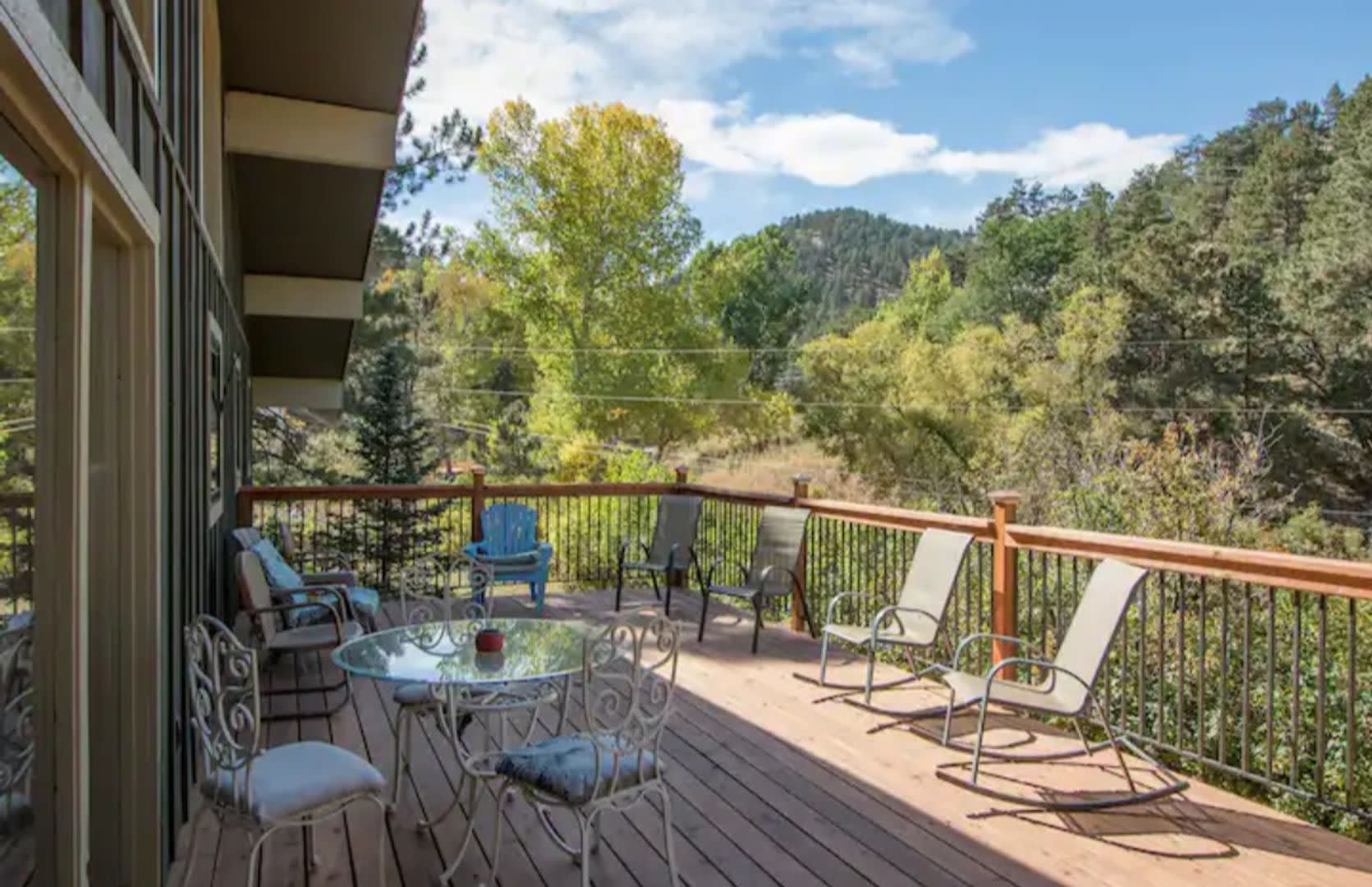 Avail 7/27! Boulder’s Best-Kept Secret Fully Furnished – photo 2