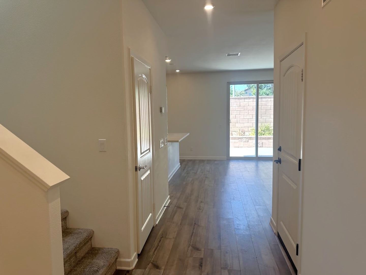 1014 W BUTTERCUP LN RIALTO 92376 (4 BED, 3 BATH) – photo 3