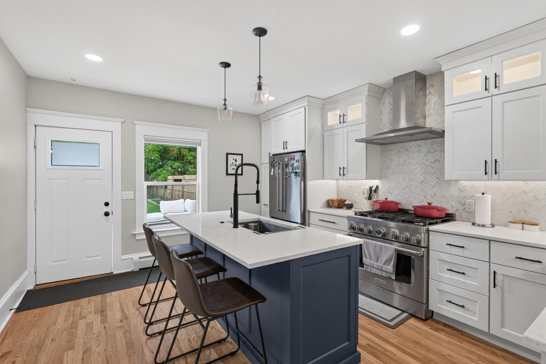 419 2Nd Street Ne – photo 2