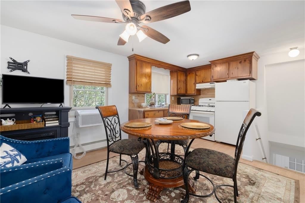 45 E Street – photo 2