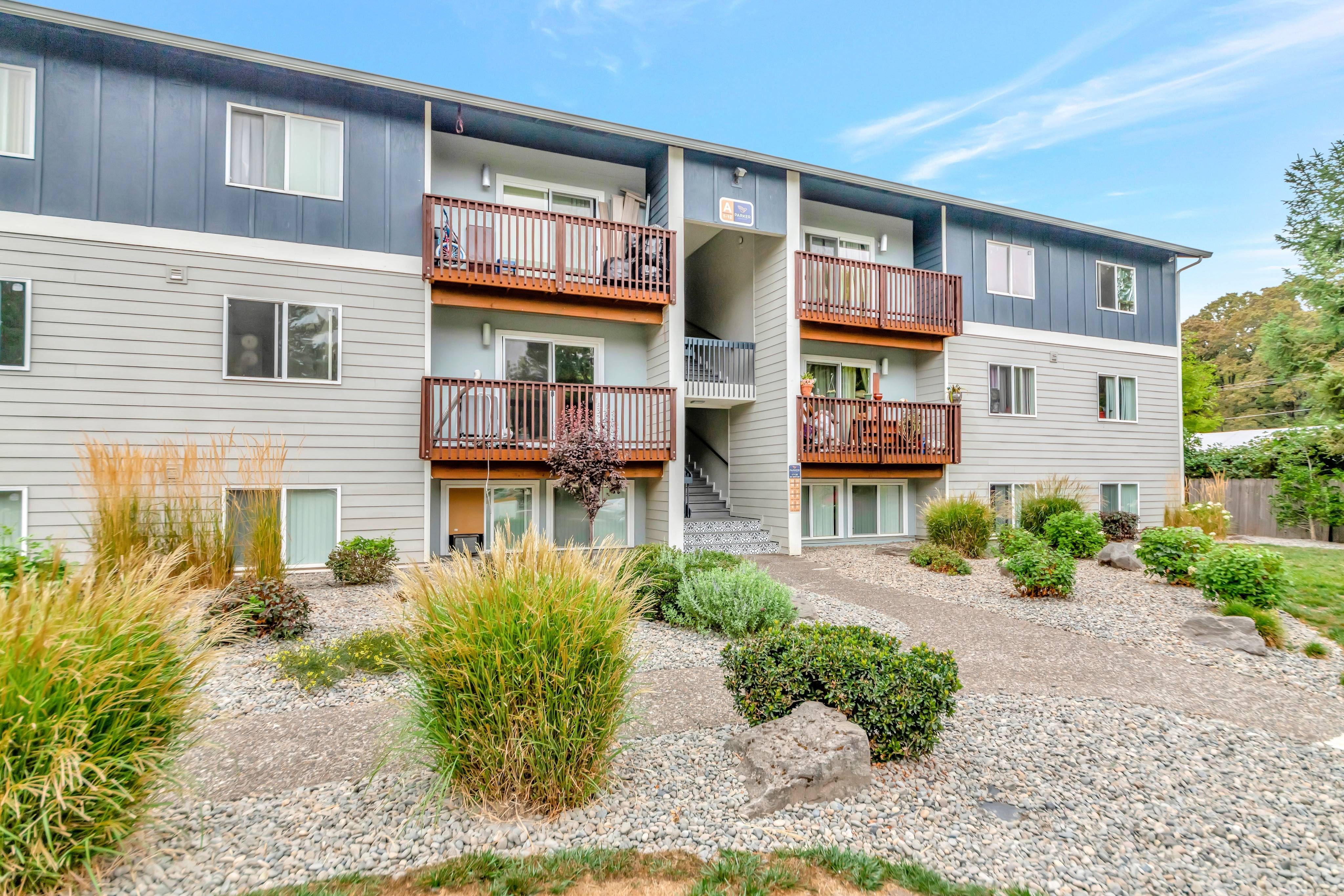 Parker Apartments – photo 2
