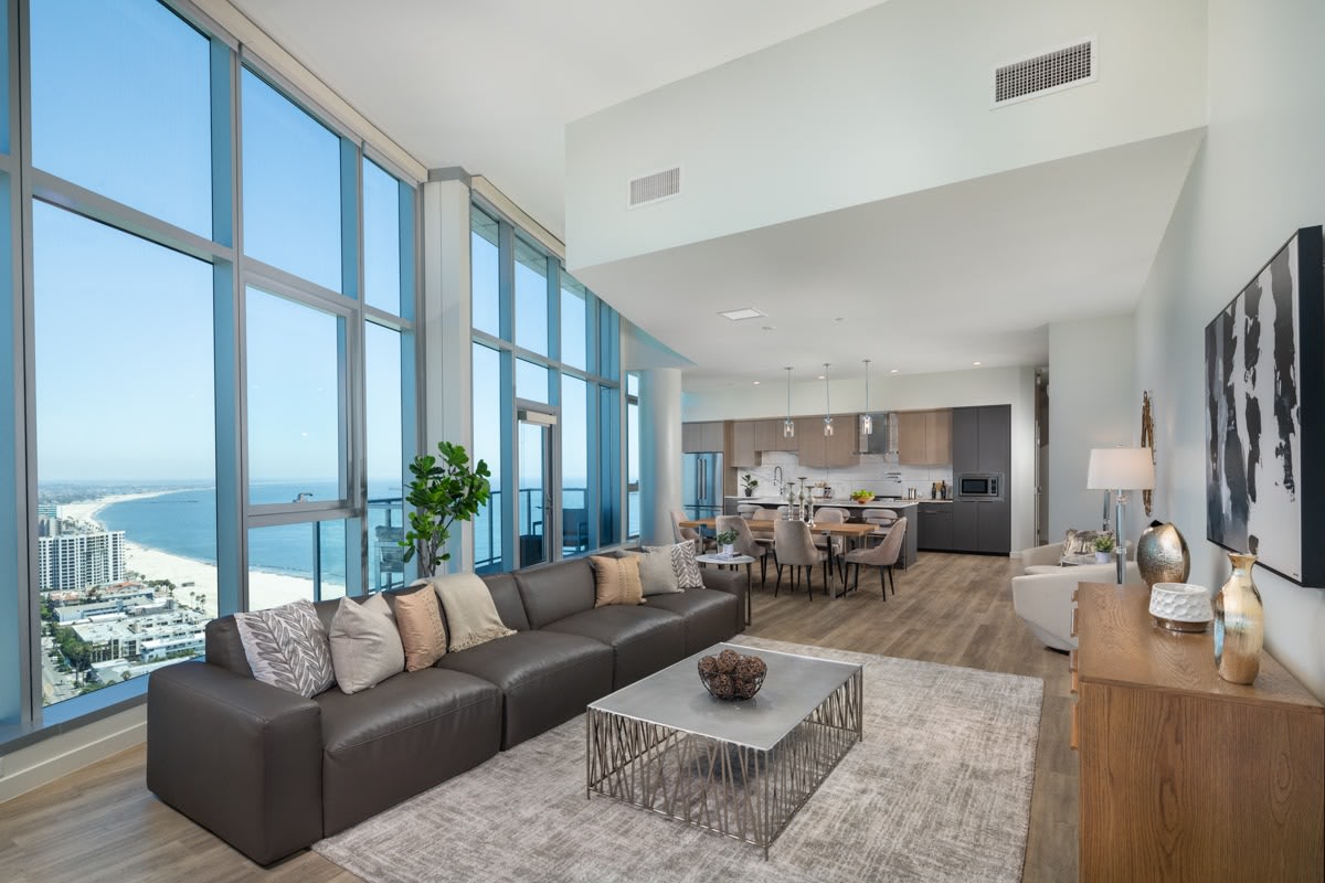 Shoreline Gateway – photo 1