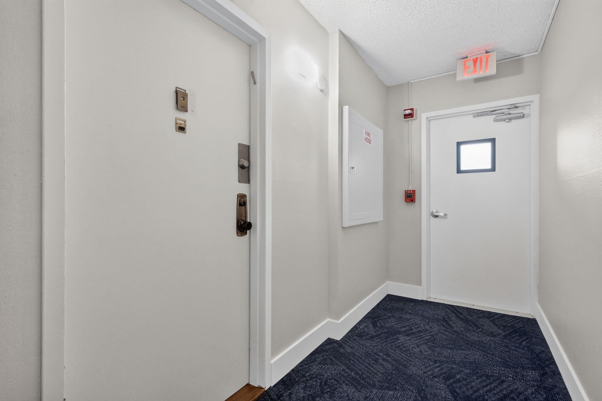 2500 NE 135TH Street – photo 3