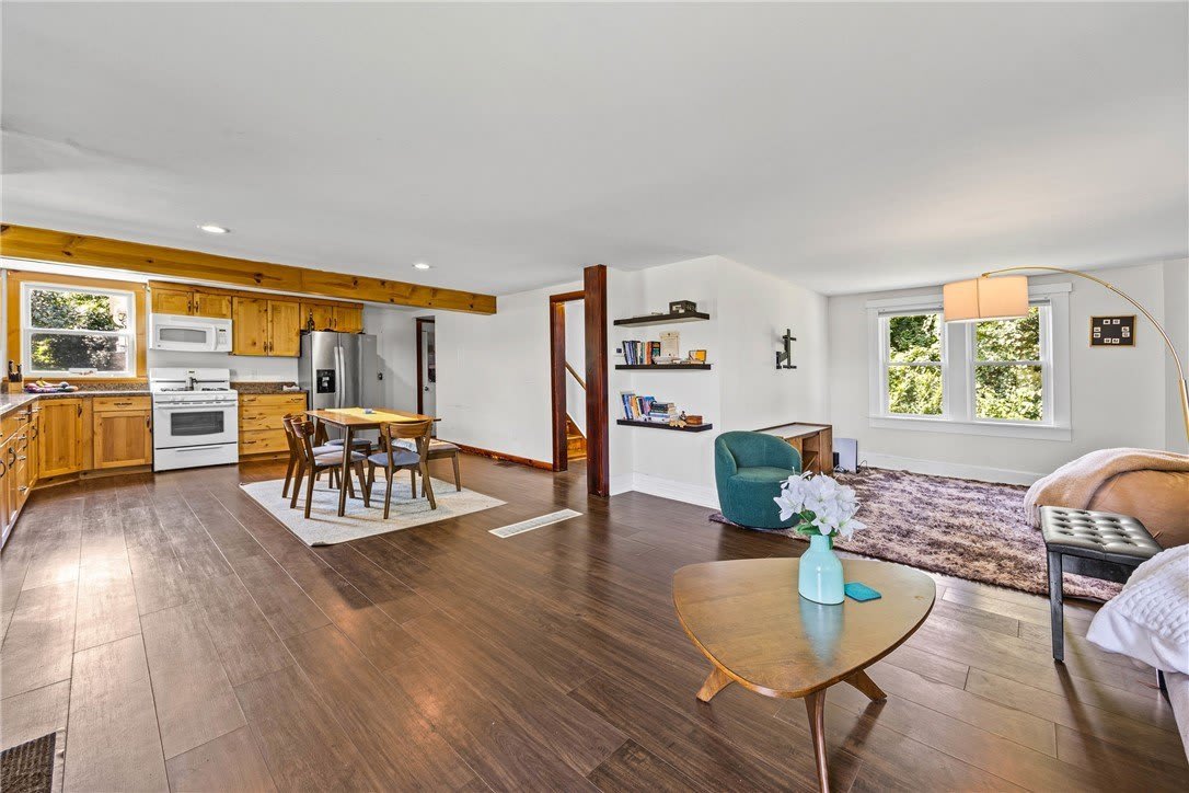 393 Mendon Center Road – photo 5