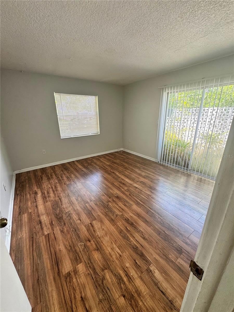 2896 MEADOW LAKE Avenue – photo 4