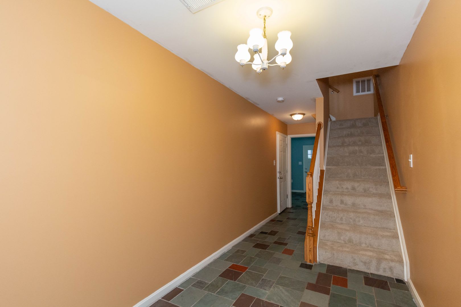 3 Bed, 2 Full/2 Half Bath, Townhome in Martinsburg, WV – photo 3