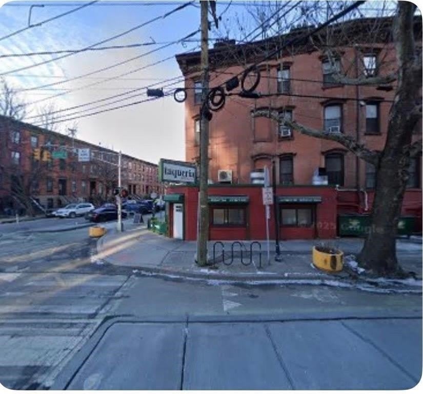 236 Grove St – photo 2