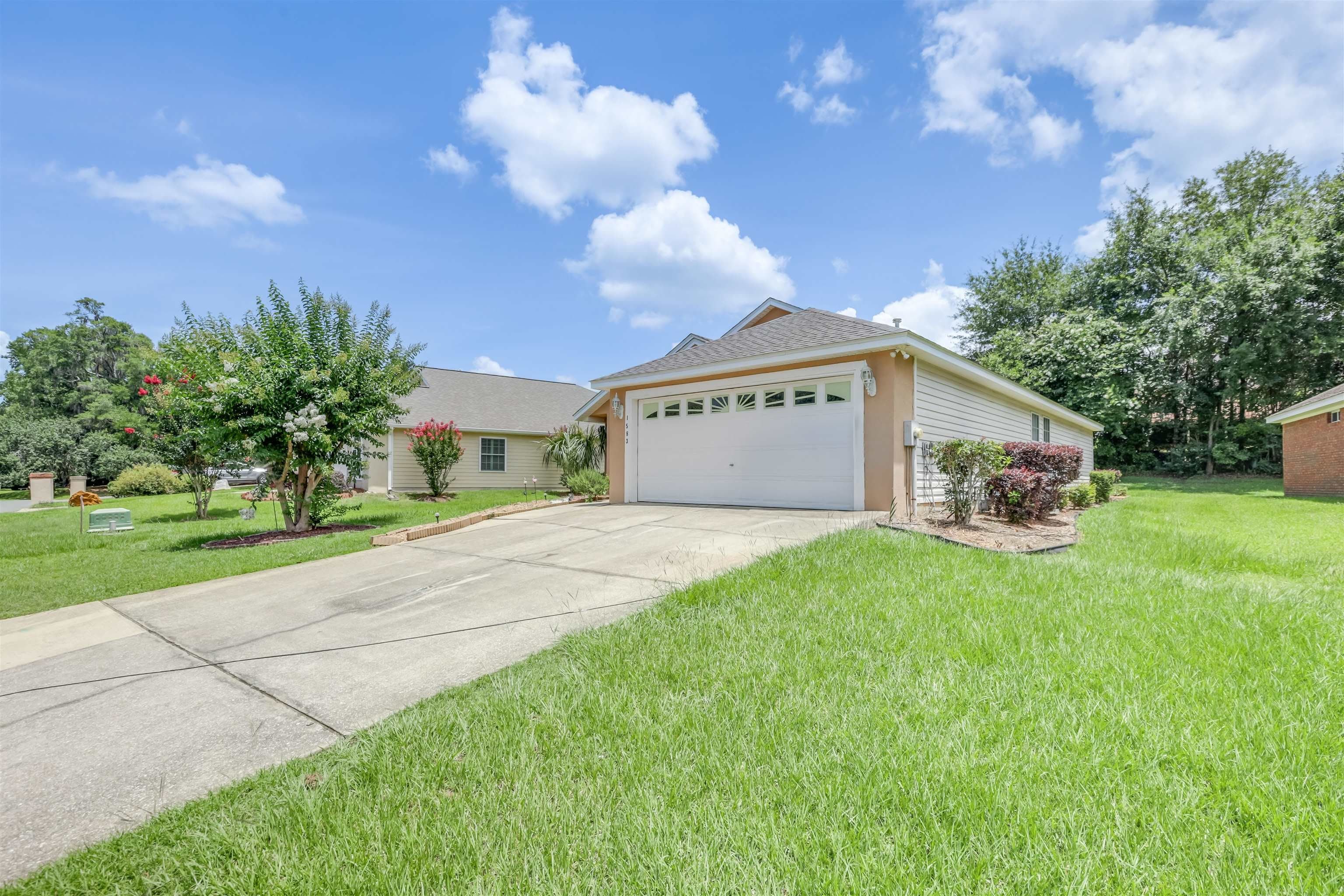 1583 Applewood Way – photo 5