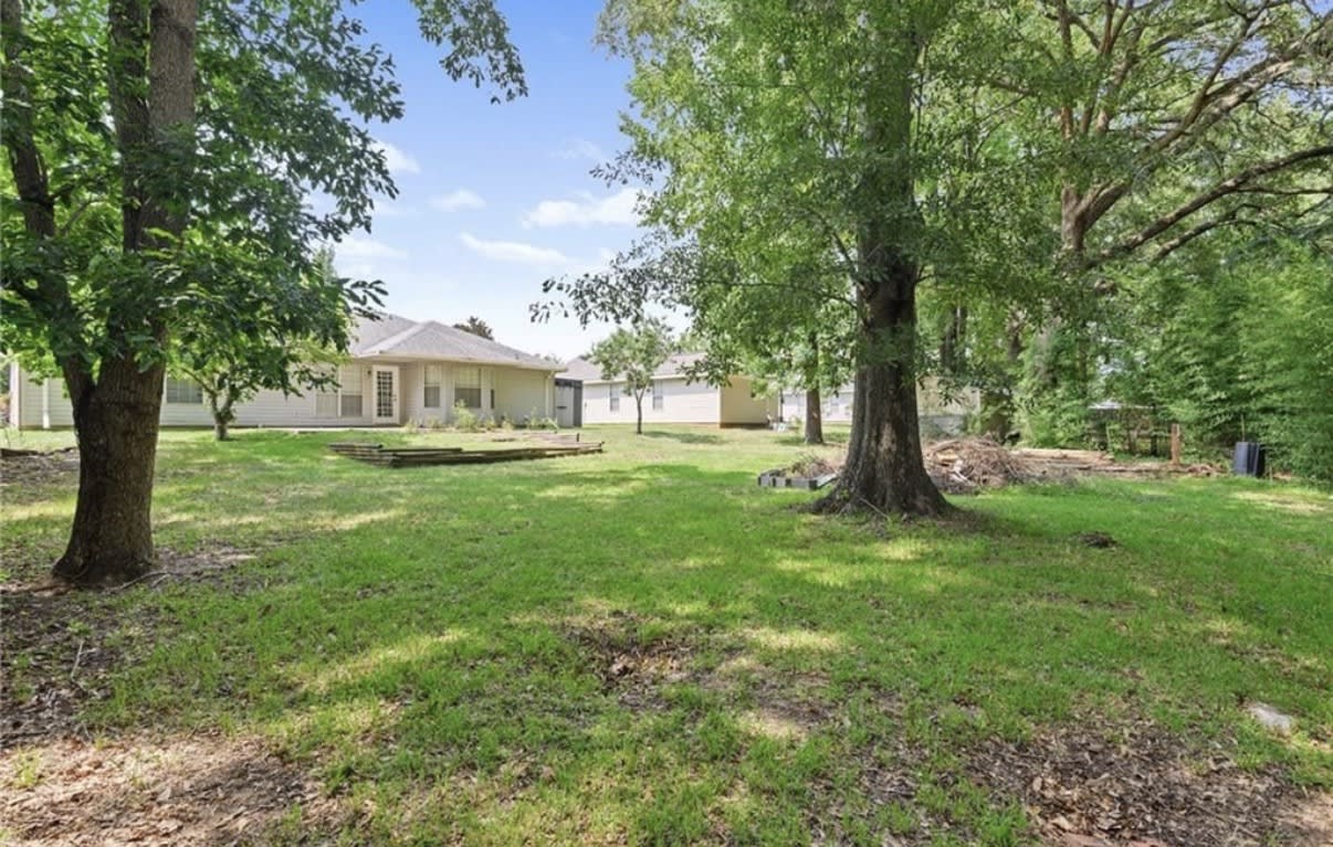 1772 Woodmont Dr – photo 4