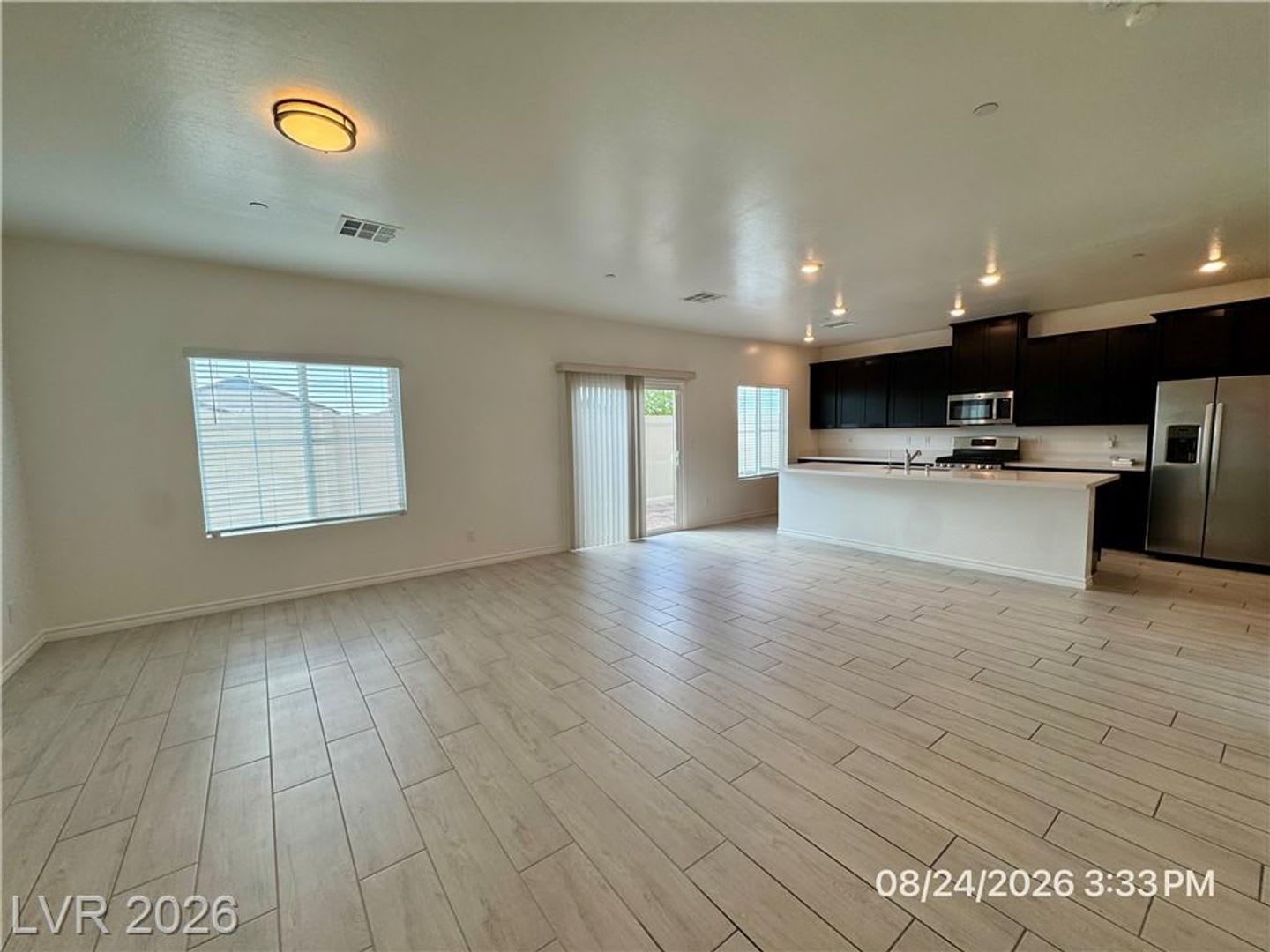 Modern Henderson Townhome with 2-Car Garage & Designer Finishes – photo 3