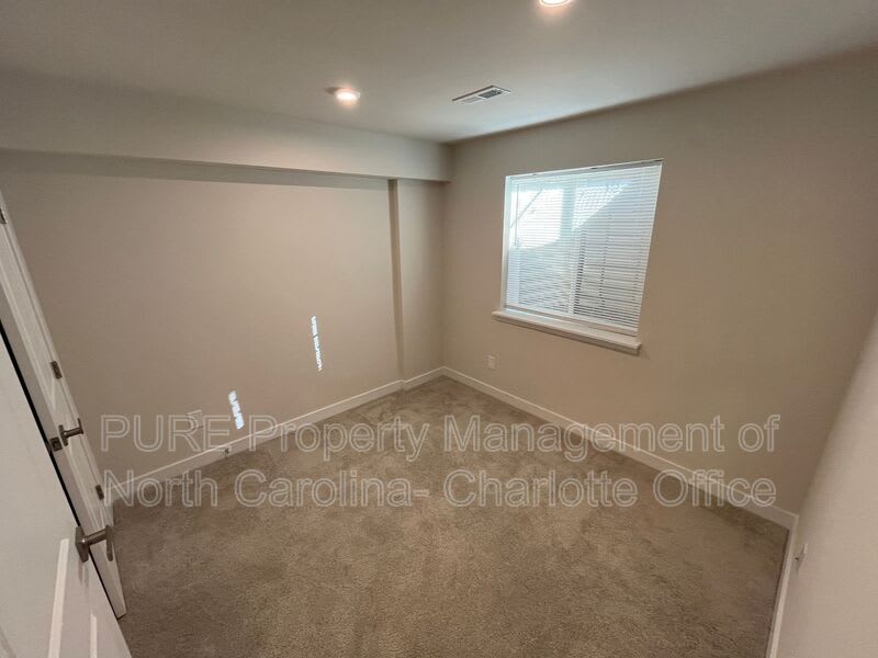 4730 Chastain Ave – photo 2