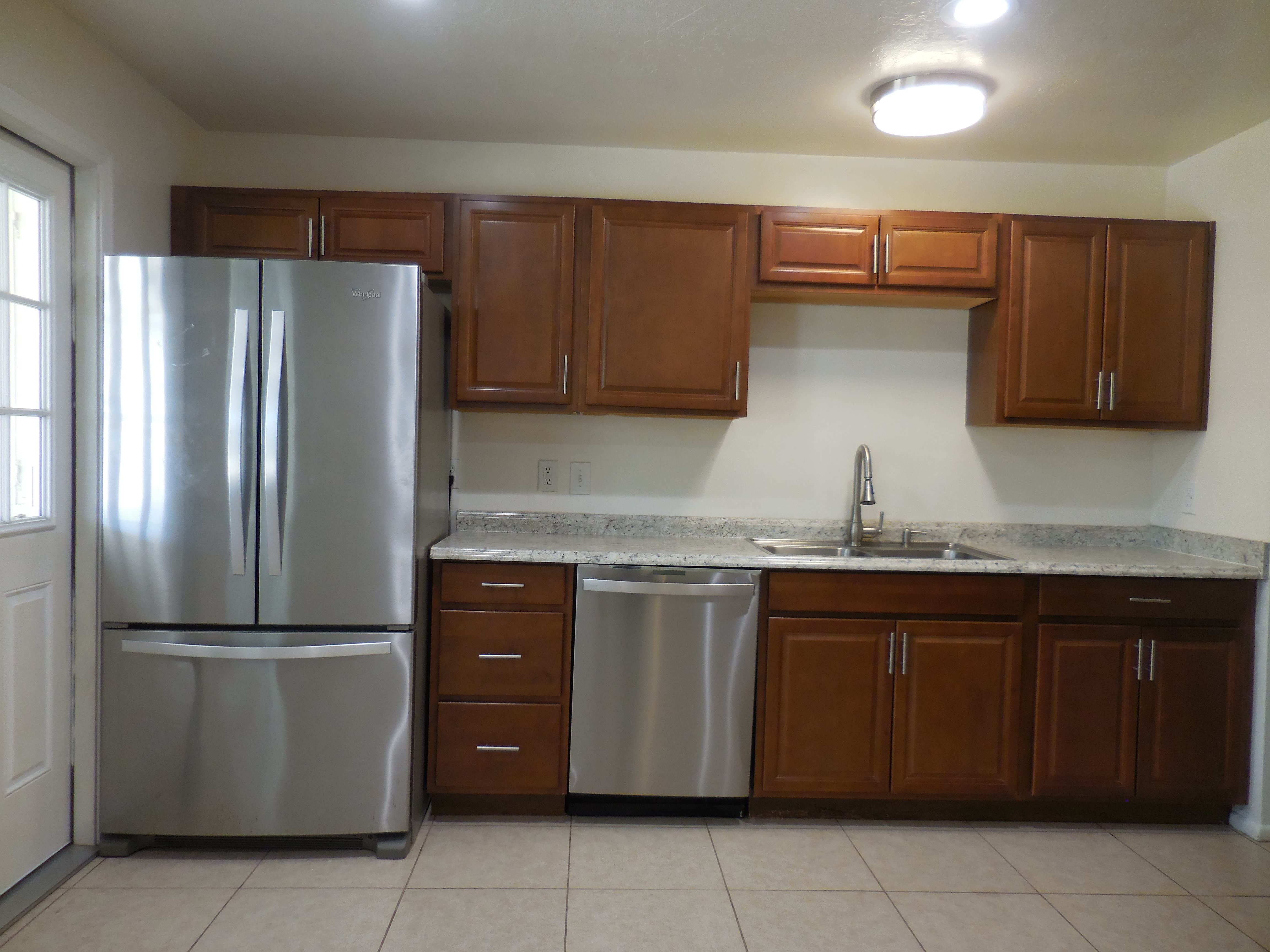 1305 E Don Carlos Ave – photo 2