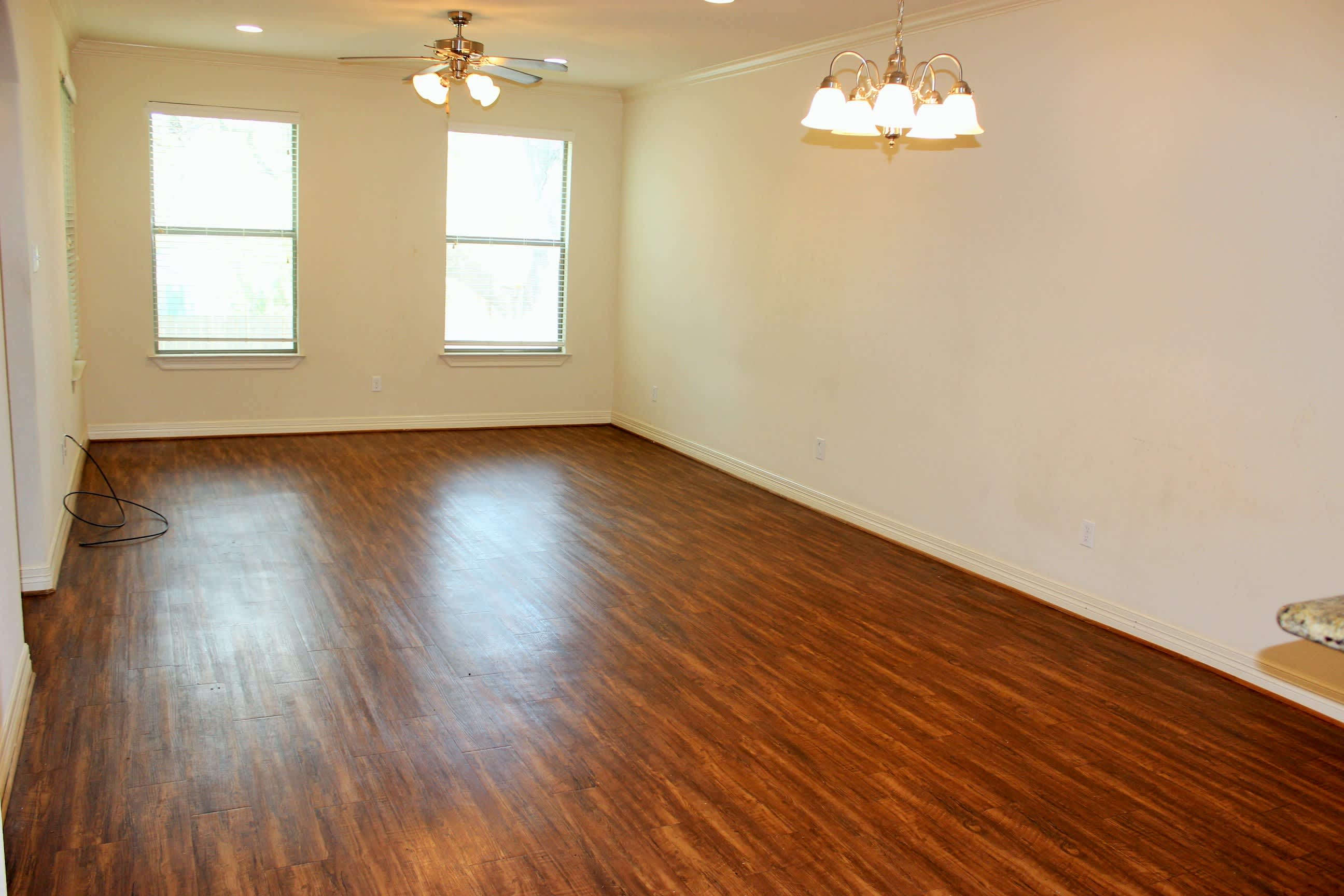 212 South Tesch Street – photo 5