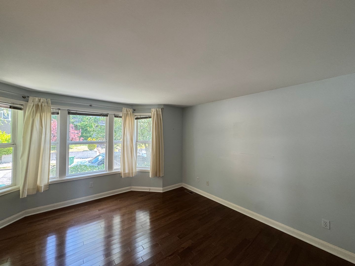 Stylish 3BR Queen Anne Townhome – photo 4