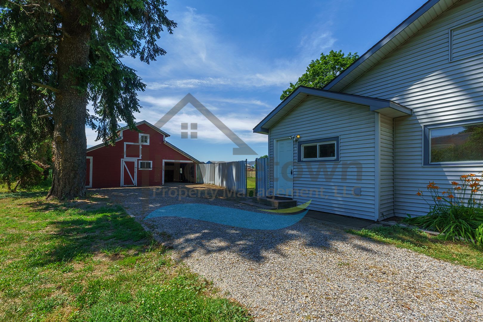 2 Bedroom 1 Bathroom Home on Nearly 2 Acres Available in Hayden! – photo 5