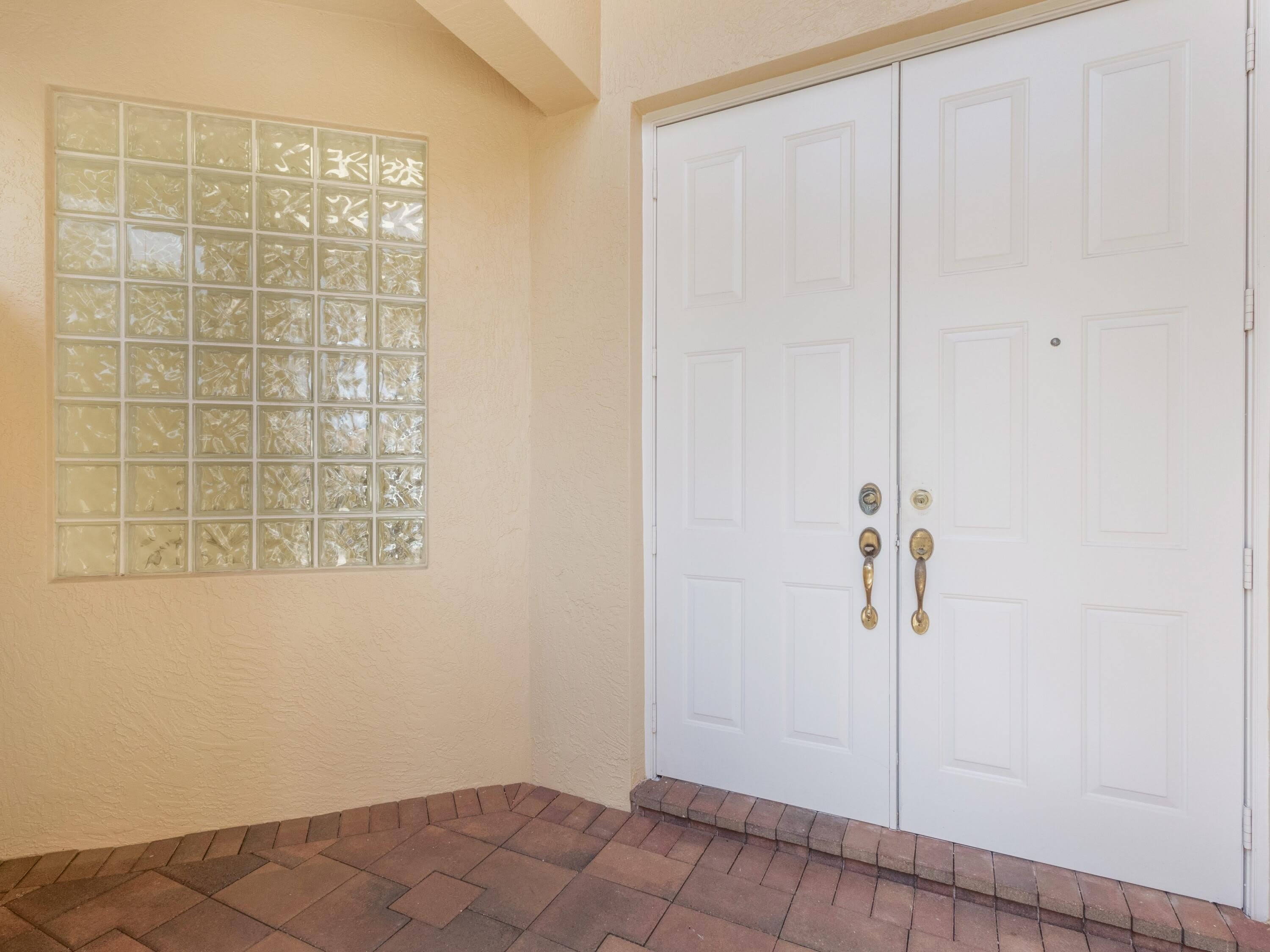 5279 Brookview Drive – photo 4