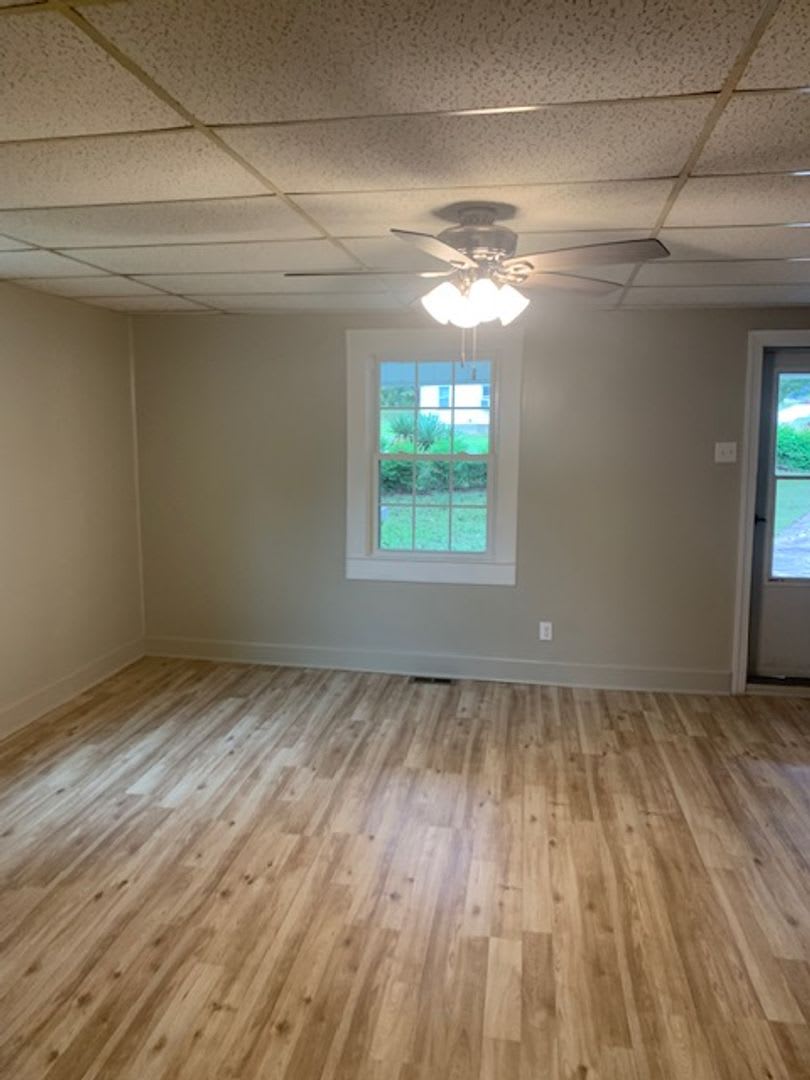 303 Knitting Mill Street, Jonesville SC 29353 – photo 5