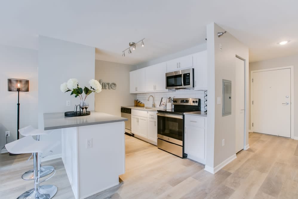 Loring Park Apartments – photo 1
