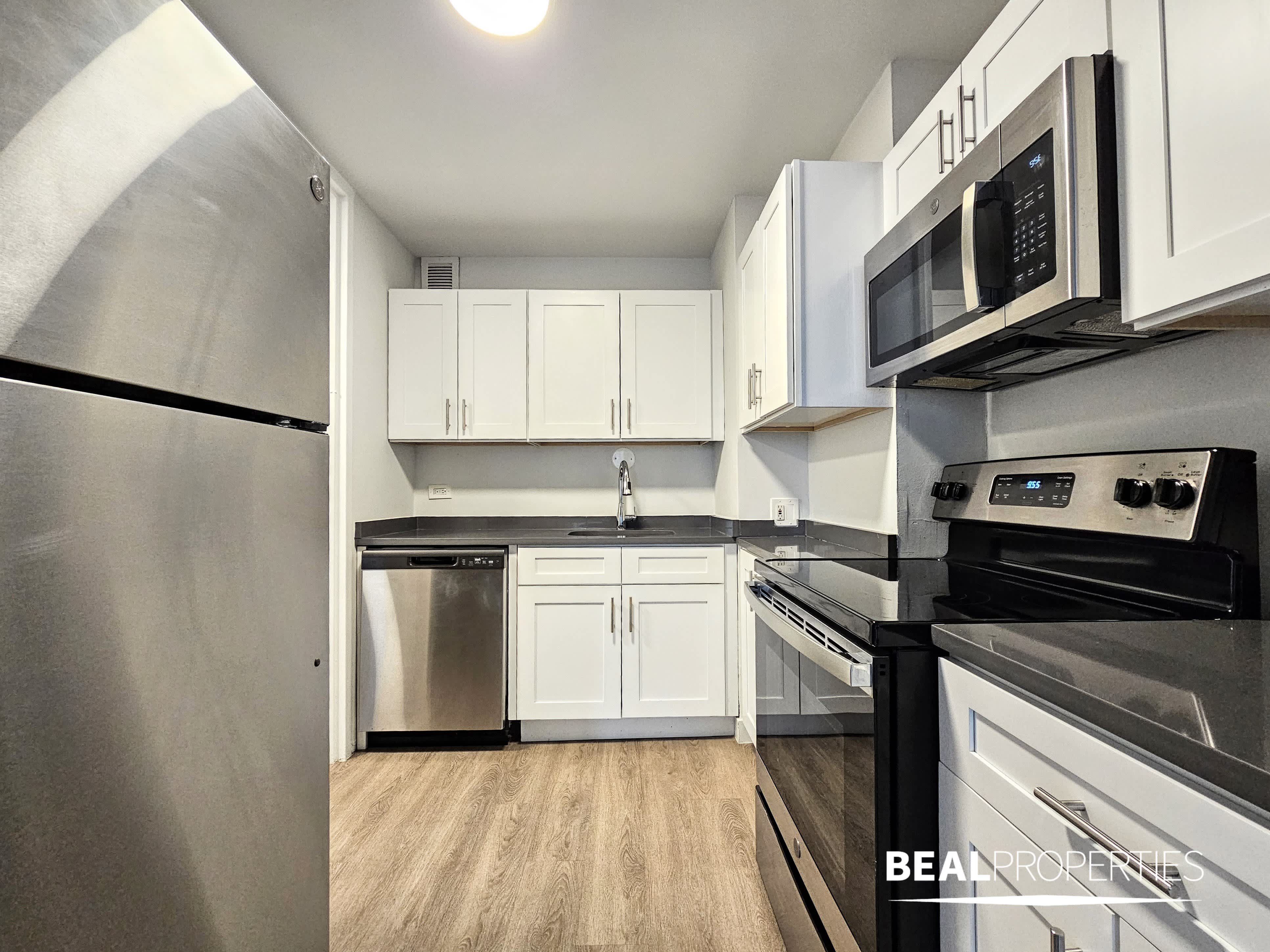 1344 N Dearborn St – photo 4