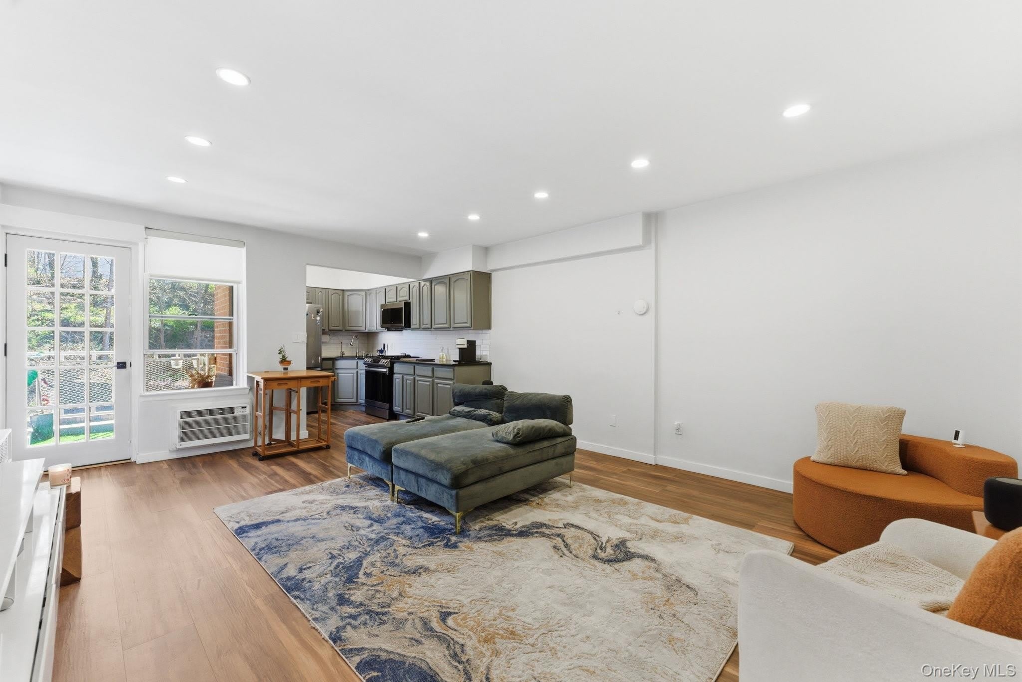 250 N Broadway – photo 5