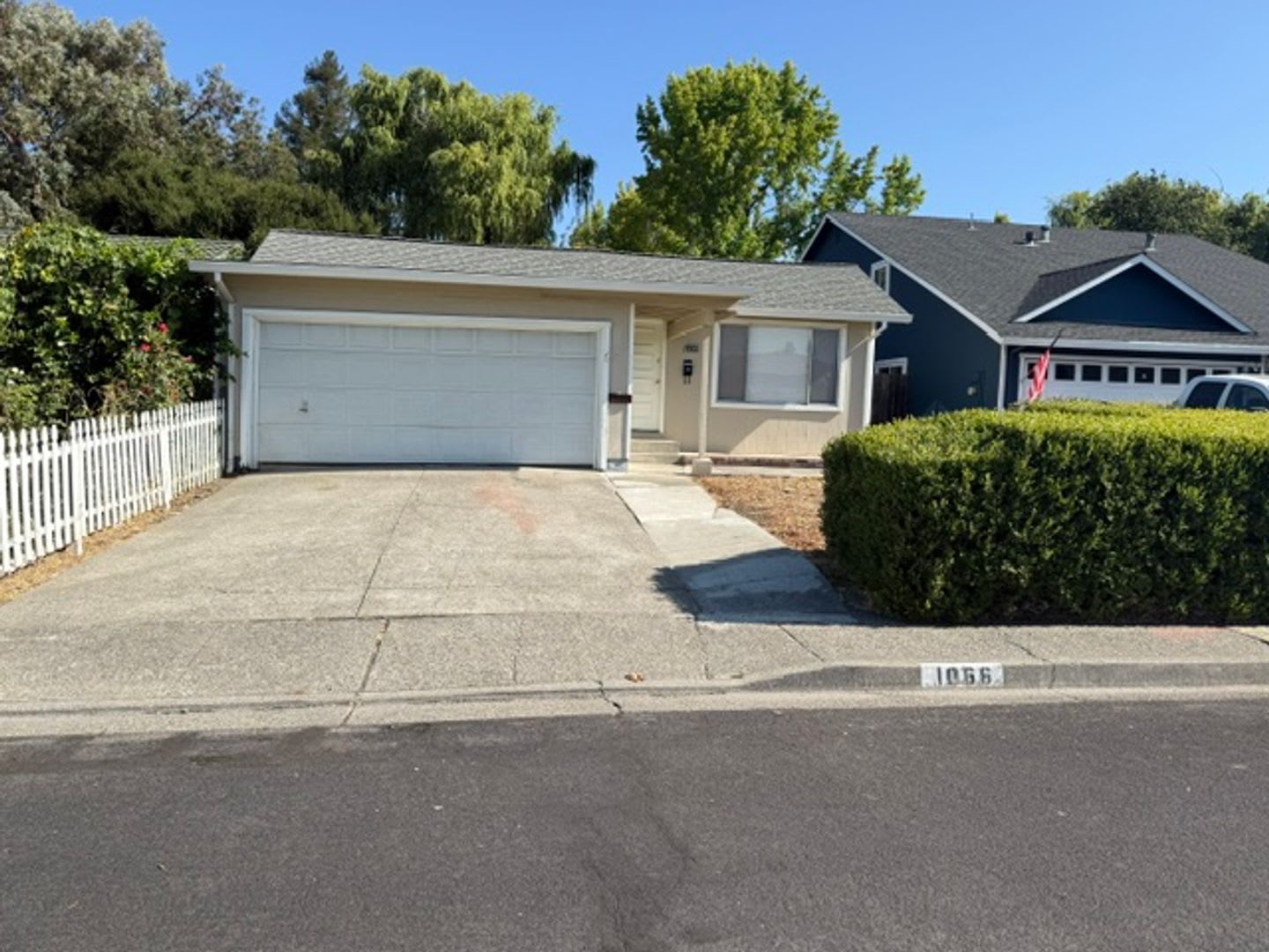 3 Bedroom 2 Bath House With 2 Car Garage In Rohnert Park – photo 1