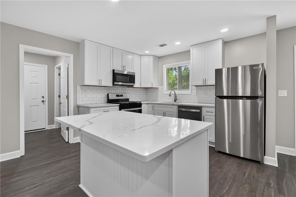 1540 Spender Drive – photo 1