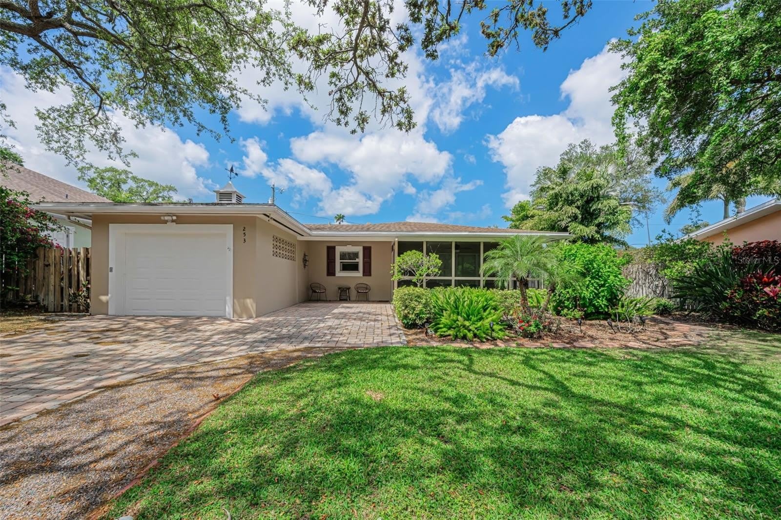 253 PARK Circle S – photo 3
