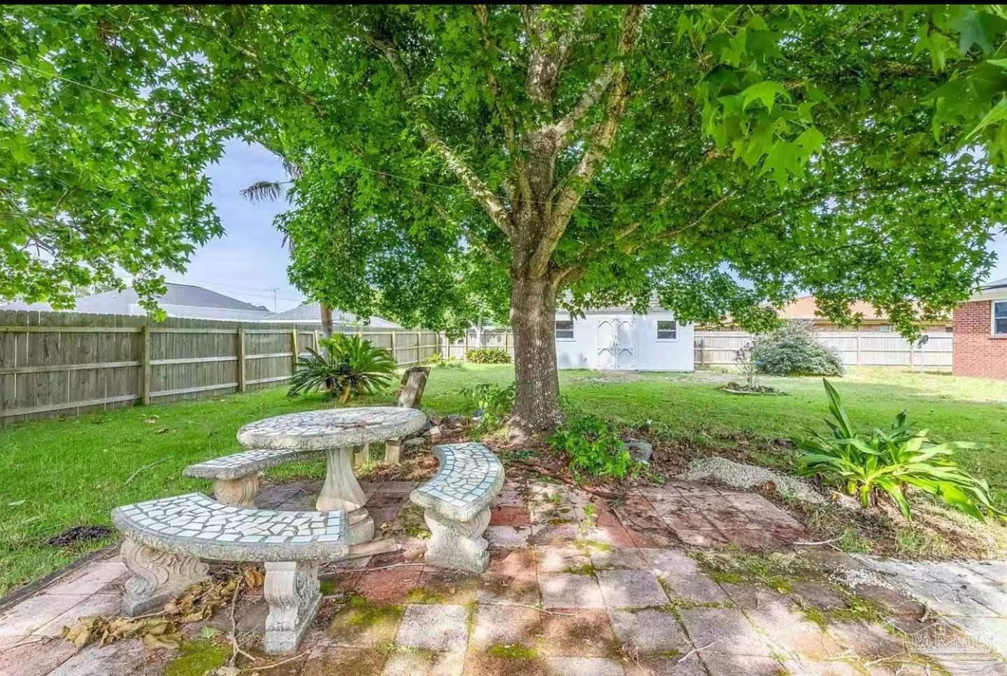 12113 Longwood Dr – photo 3