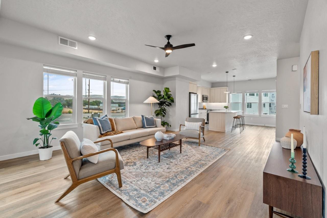 Alpine Landing Townhomes – photo 1