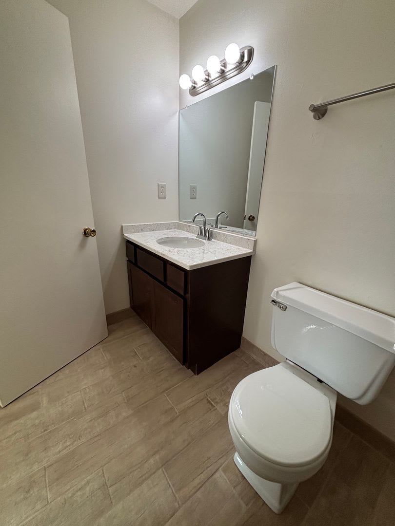 3 Bedroom 2 1/2 Bath Townhome – photo 5