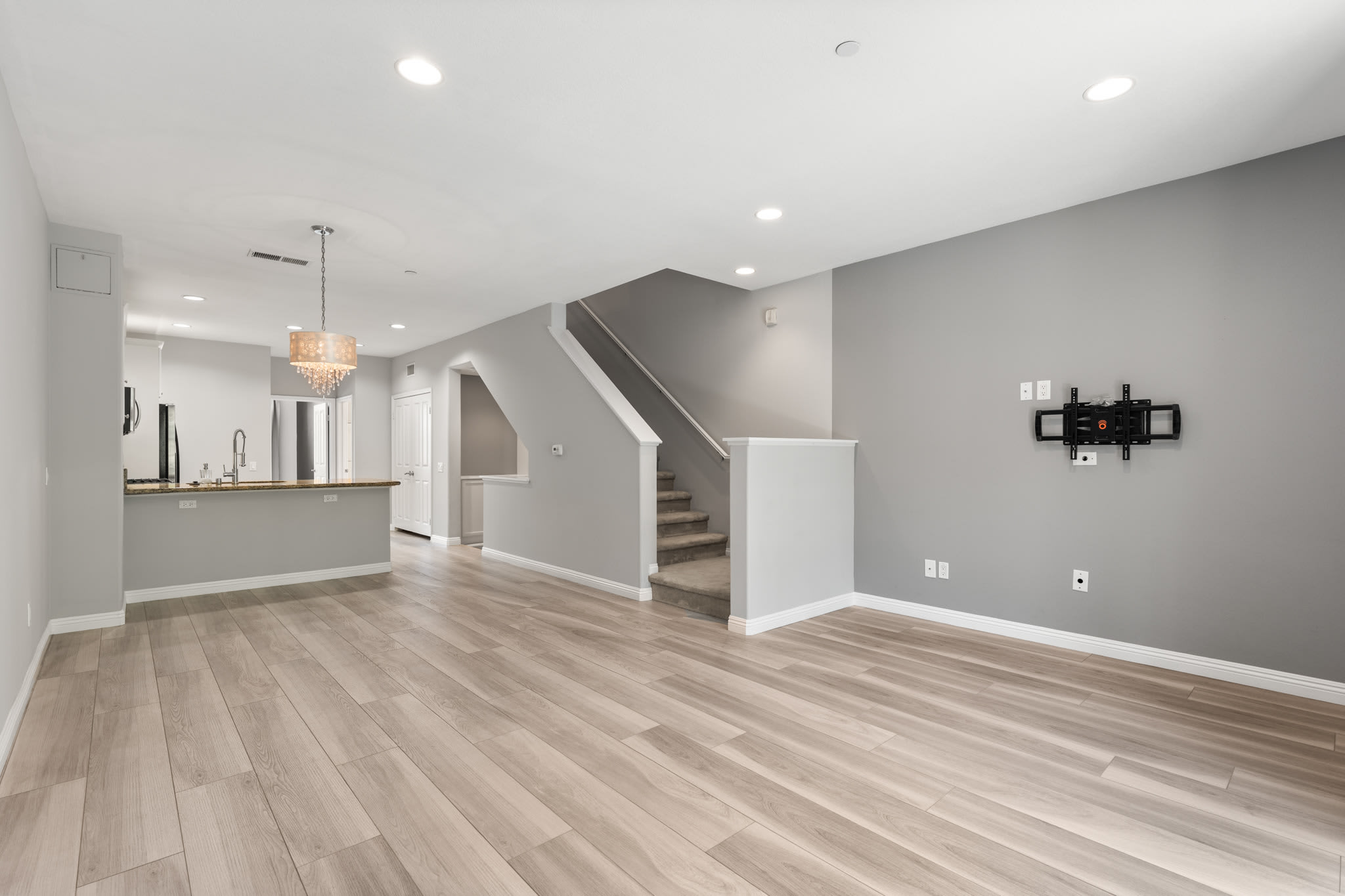 8620 Belford Avenue – photo 2
