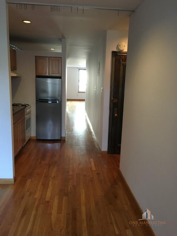 286 East 10th Street – photo 2