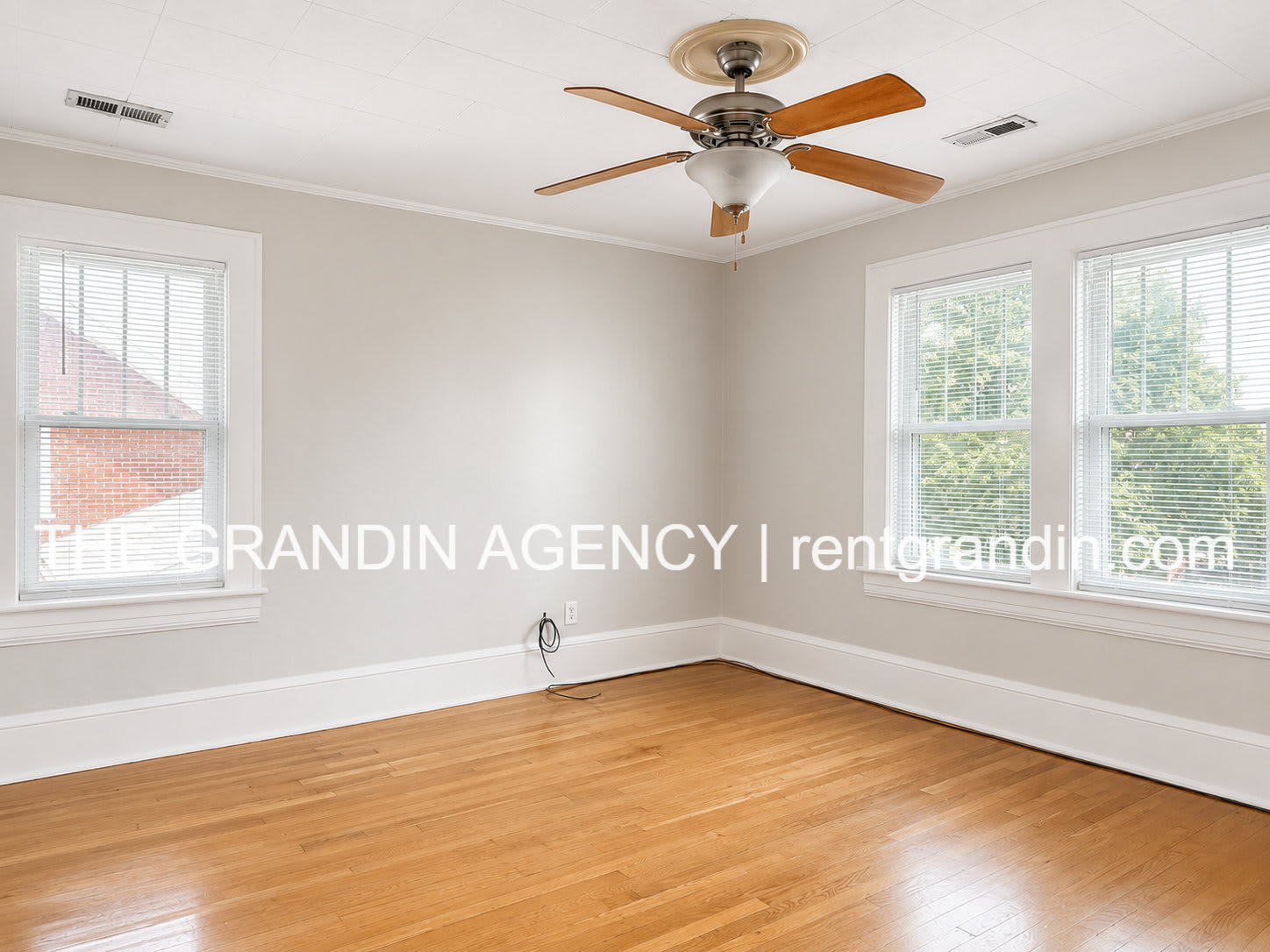 2818 Burton Avenue Northwest – photo 4