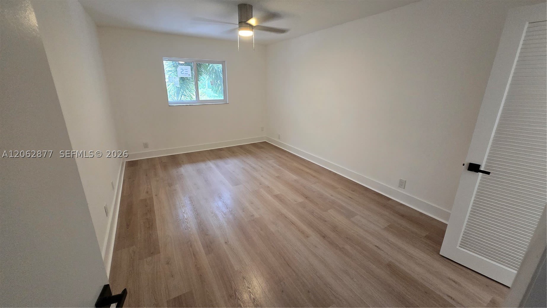 251 S Cypress Rd – photo 4