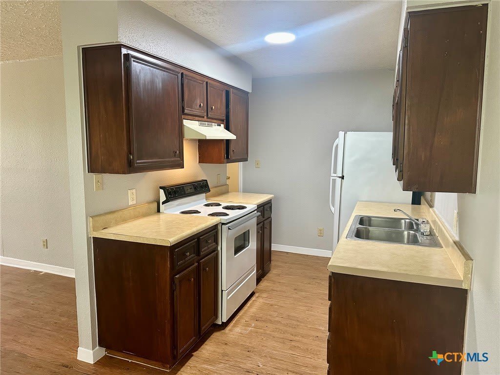 1103 Hillyer Street – photo 4